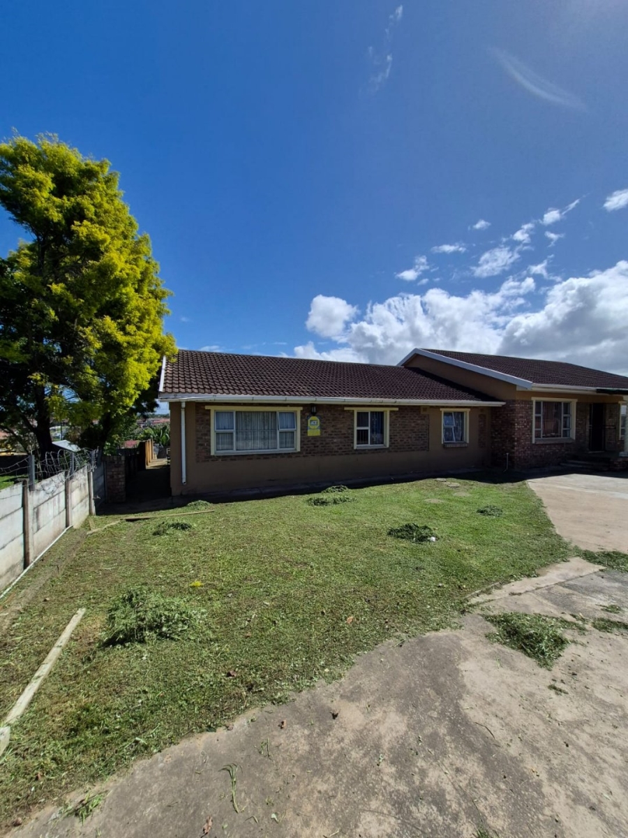 5 Bedroom Property for Sale in Haven Hills Eastern Cape